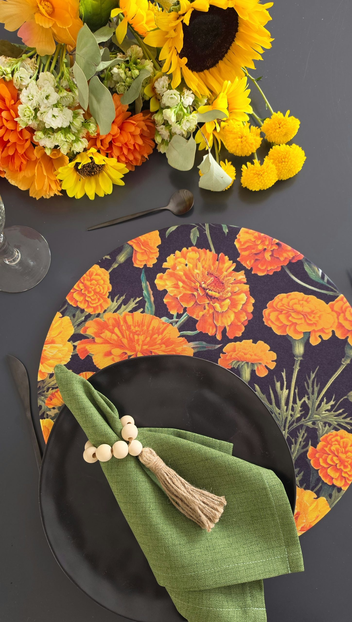 Coastal Black Plate