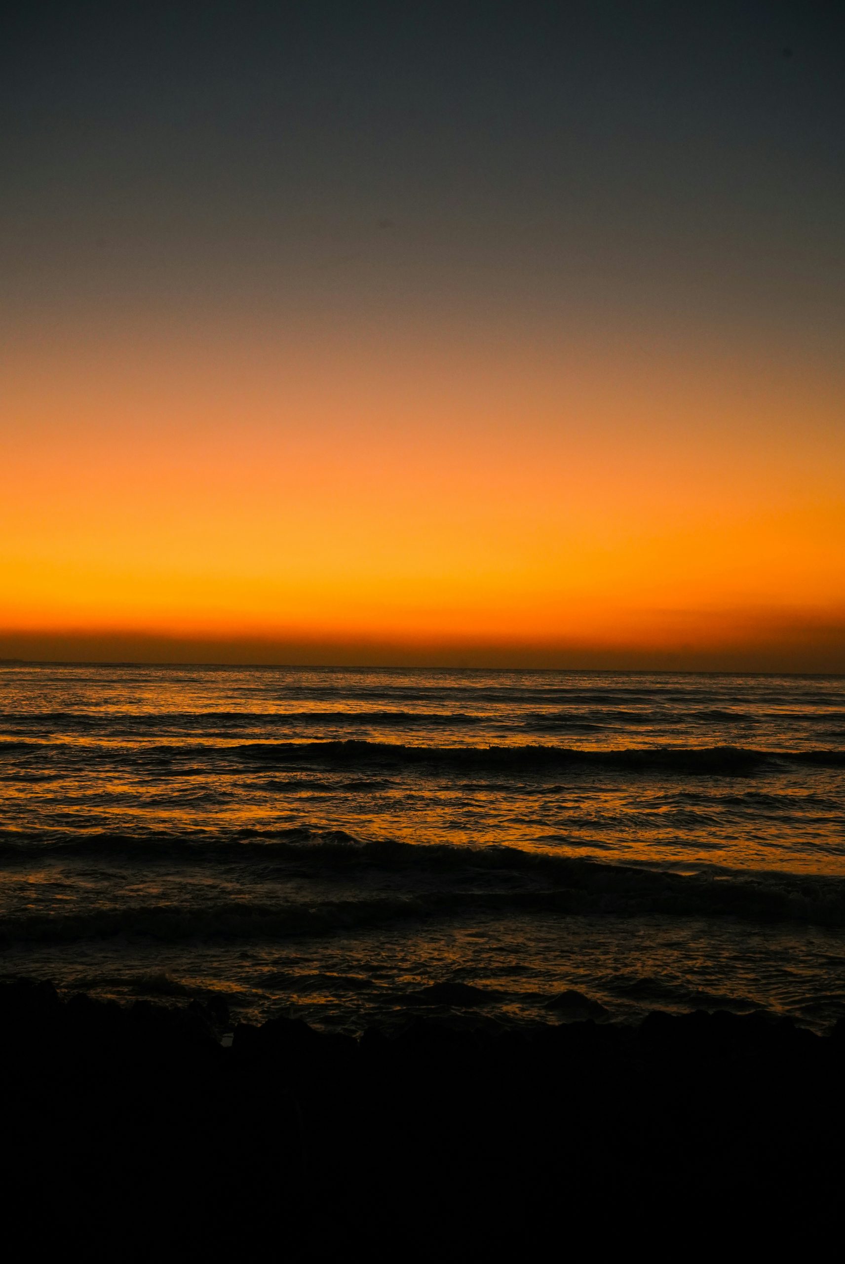 Sable Dark Ocean Waves Reflecting