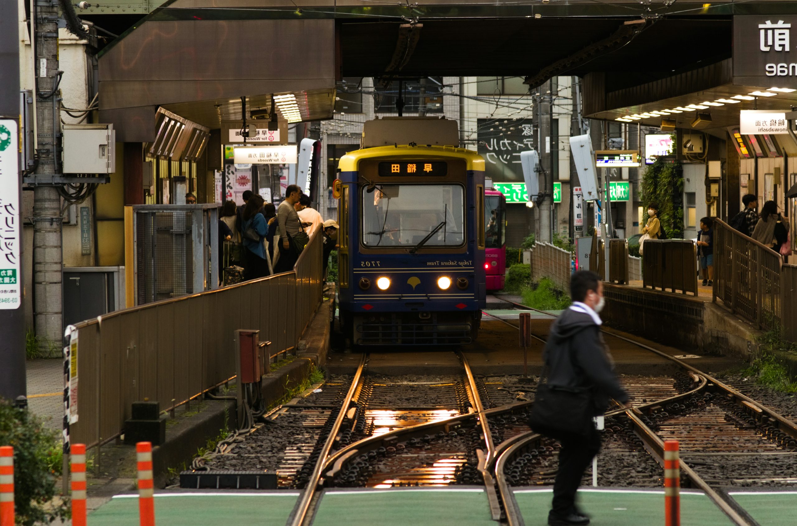 Sapphire Tokyo Sakura Tram Arriving