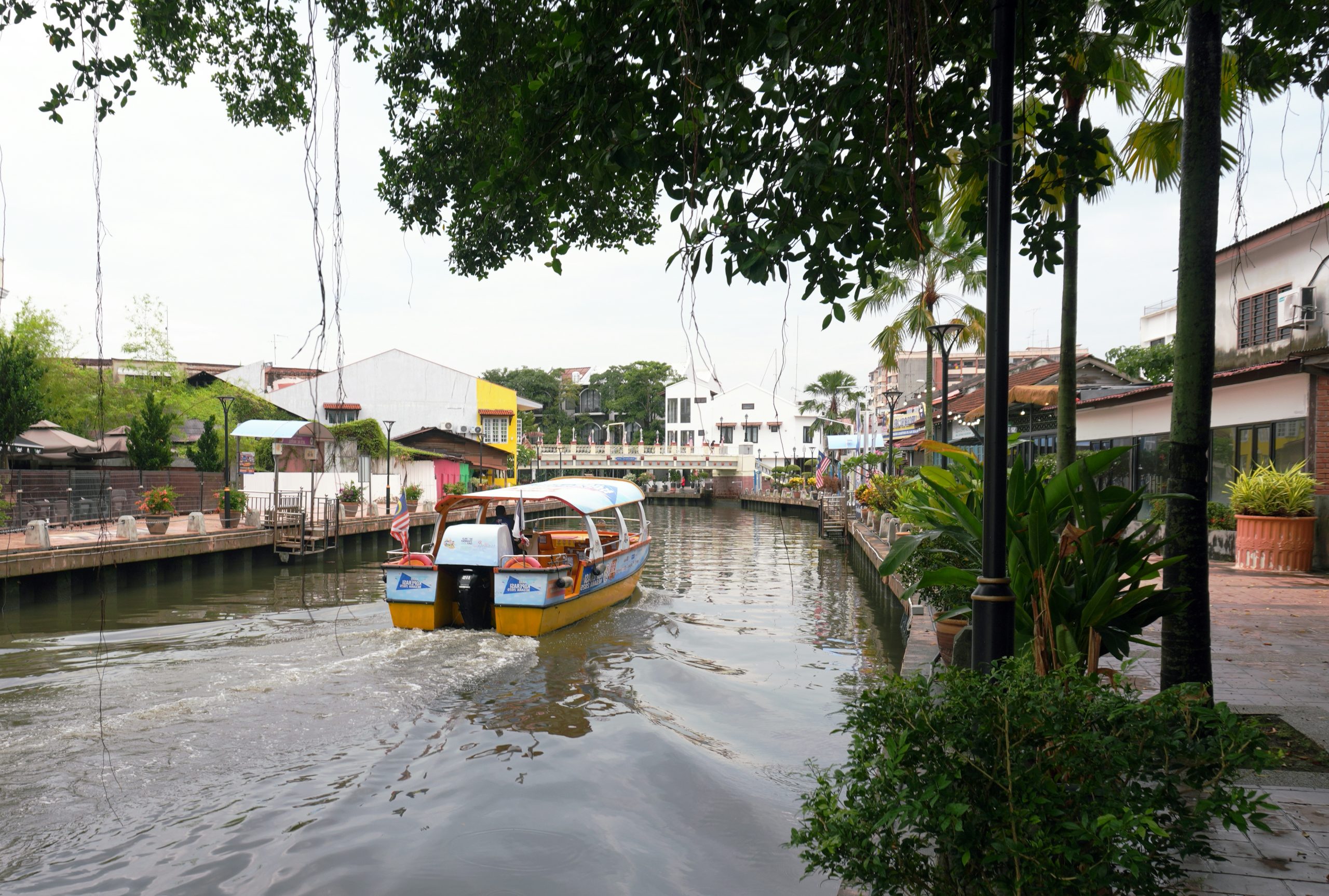 Silken Yellow River Cruise Boat